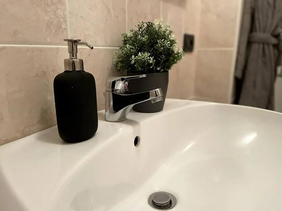 Loft - 1 Min Hospital S.Orsola - Free Parking Apartment Bologna