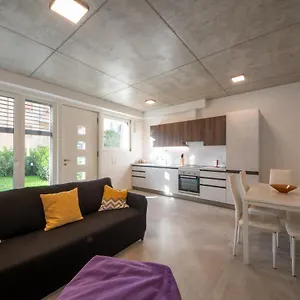 Appartamento Housmart Toscana 53 White, Bologna